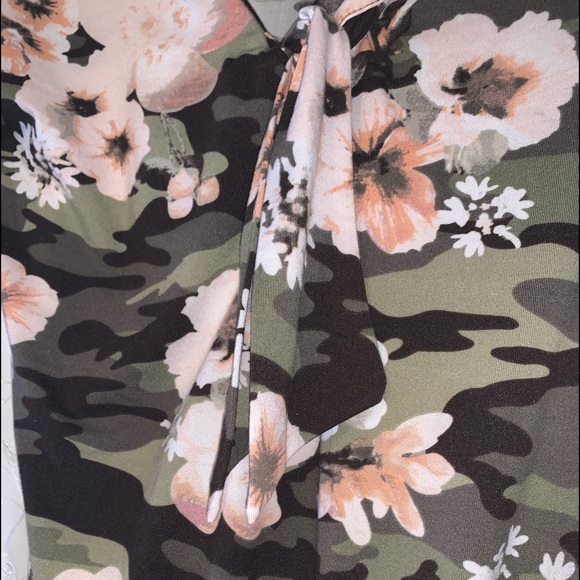 Floral bodysuit - Picture 2 of 2